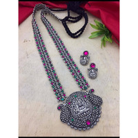 This beautiful oxidized Haath Phool is a part of Indian bridal jewelry.This Indian ethnic Haath Phool comes with an attached adjustable RingIt is easy to see why oxidized jewelry has gained popularity. Not only does it have a unique look but it is versatile and cost effective in comparison to purer metals like gold and silver. Oxidized metal comes in myriad patterns with stone work, delicate carving and enamelling to name a few. These pieces have an old world charm and traditional appeal