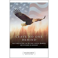 Leave No One Behind: Daily Meditations for Military Service Members and Veterans [Paperback]
