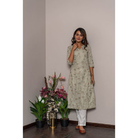 Rayon Slub embllish kurta with solid white pant (Size: S)