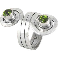 Pale Beauty! Peridot 925 Sterling Silver Rings