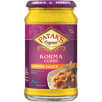 Patak's Korma Curry Simmer Sauce (Rich Creamy Coconut - Mild) (15 oz. bottle)