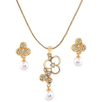 Estele Gold Plated Flower Designer Pendant Set with Austrian Crystals & Pearl for Women
