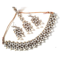 I Jewels Traditional Gold Plated Bridal Choker Necklace Jewellery Set with Earrings & Maang Tikka for Women (IJ165W)