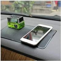 Karomouj Kma284 Car Dashboard Anti Slip Car Pad Non Slip Dashboard Mat Anti Skid Grip Mount For All Smartphone, Keychain (Black, Pack Of 1) (Small - 27X 14 X 0.1 Cm) | Rubber