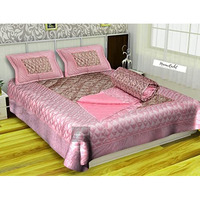 Manavrachit 310 Tc Satin Luxury Gold Printed Quilted Microfibre King Size Wedding Bedding Bedsheet Set, Set Of 4 Pieces For Home & Living Room (Pink Jaal)