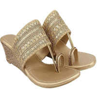 Shoetopia Women's Flat Kolhapuris, Gold