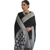 Flosive Women's Black Kanjivaram Silk Saree With Blouse With Zari Border