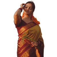 Flosive Women's Kanjivaram Silk Saree With Handloom Weaving Work With Blouse Piece (Yellow)