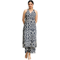 Varanga Women Blue Ikat Printed Straight Kurta With Bottom
