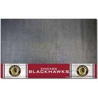 FANMATS 35464 NHL Retro Chicago Blackhawks Vinyl Grill Mat - 26in. x 42in.