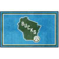 FANMATS 37009 Milwaukee Bucks 4ft. x 6ft. Plush Area Rug