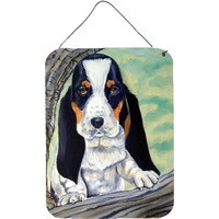 "Caroline's Treasures Basset Hound at the Tree Aluminium Metal Wall or Door Hanging Prints, 16"" x 12"", Multicolor"