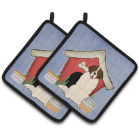 "Caroline's Treasures Dog House Collection Moscow Watchdog Pair of Pot Holders BB2781PTHD, 7.5HX7.5W, Multicolor"