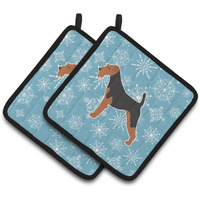 "Caroline's Treasures Winter Snowflake Airedale Terrier Pair of Pot Holders BB3557PTHD, 7.5HX7.5W, Multicolor"