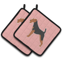 "Caroline's Treasures Welsh Terrier Checkerboard Pink Pair of Pot Holders BB3585PTHD, 7.5HX7.5W, Multicolor"