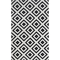 Alika Abstract Diamond Trellis 5x8 Area Rug - Black and White