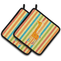 "Caroline's Treasures Giraffe in Socks Pair of Pot Holders, 7.5 x 7.5, Multicolor"