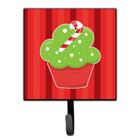 "Caroline's Treasures Christmas Cupcake Wall Hook, Small, Multicolor"
