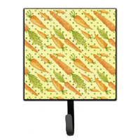 "Caroline's Treasures Watercolor Carrots Wall Hook, Small, Multicolor"