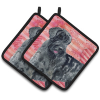 "Caroline's Treasures Giant Schnauzer Decorated pot holder, 7.5H x 7.5W, Love is a Dog"