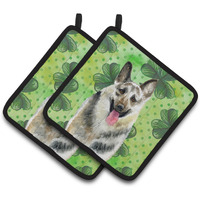 "Caroline's Treasures East-European Shepherd Decorated pot holder, 7.5H x 7.5W, St Patrick's Day"