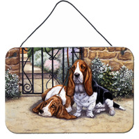 "Caroline's Treasures Basset Hound at the gate Wall or Door Hanging Prints BDBA0312DS812, 8HX12W"