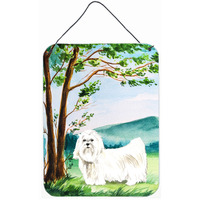 "Caroline's Treasures Under the Tree Maltese Door Hanging Prints wall-decor, Multicolor"
