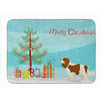 "Caroline's Treasures Cavalier Spaniel Christmas Tree Machine Washable Memory Foam Mat doormats, Multicolor"