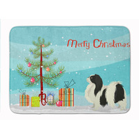 "Caroline's Treasures Japanese Chin Christmas Tree Machine Washable Memory Foam Mat doormats, Multicolor"