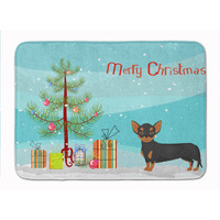 "Caroline's Treasures Black and Tan Chiweenie Christmas Tree Machine Washable Memory Foam Mat doormats, Multicolor"