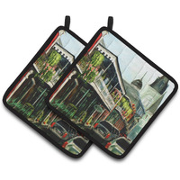 "Caroline's Treasures St Louis Cathedral Pair of Pot Holders MW1201PTHD, 7.5HX7.5W, Multicolor"