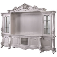 Entertainment Center, Champagne