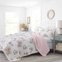 Laura Ashley - Twin Quilt Set, Cotton Reversible Bedding With Matching Sham, Home Decor Ideal For All Seasons (Honeysuckle Pink, Twin)