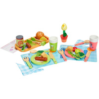 Bluey - Dine In With Bluey Set, 32-Piece Wooden Toy Set With Magic Asparagus, Plates, Utensils & More, Perfect For Role-Play & Imaginative Fun, Fsc-Certified, Suitable For 3 Years & Up