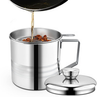 Chihee Grease Container Stainless Steel Bacon Grease Saver With Fine Mesh Strainer 1.2L / 40 Fl Oz Oil Container Grease Can With Dust-Proof Lid Non-Slip Tray For Kitchen Storing Frying Cooking Grease