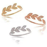 Vine and Dine Delicate Leaf Ring