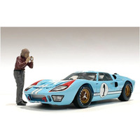 "Race Day 1" Figurine II for 1/24 Scale Models by American Diorama