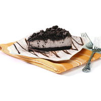 David's Cookies Cookies And Cream Cheesecake 10"" - Pre-Sliced 14 Pcs. Extra Creamy Cheesecake, Fresh Bakery Dessert Great Gift Idea For Women, Men And Kids Cheesecake For Delivery
