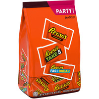 Reese's Chocolate Peanut Butter Assortment Snack Size, Individually Wrapped Candy Bulk Party Pack, 32.06 Oz