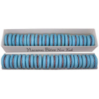 Macarons Gift Box Of 24 - Blueberry