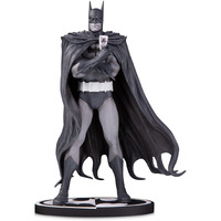 Mcfarlane Toys - Dc Direct Batman Black & White - Batman By Brian Bolland (Resin)