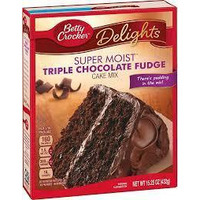 Betty Crocker Baking Mix, Super Moist Cake Mix, Triple Chocolate Fudge, 15.25 Oz Box (Pack of 6)