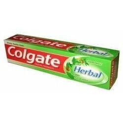 Pack of 3 Colgate Herbal Toothpaste - 200 gms each (Total 600 gms)