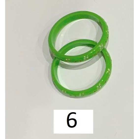 Bangle Plastic (Color: 1, Size: 2 x 4)