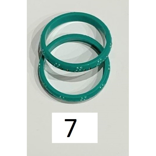 Bangle Plastic (Color: 1, Size: 2 x 4)