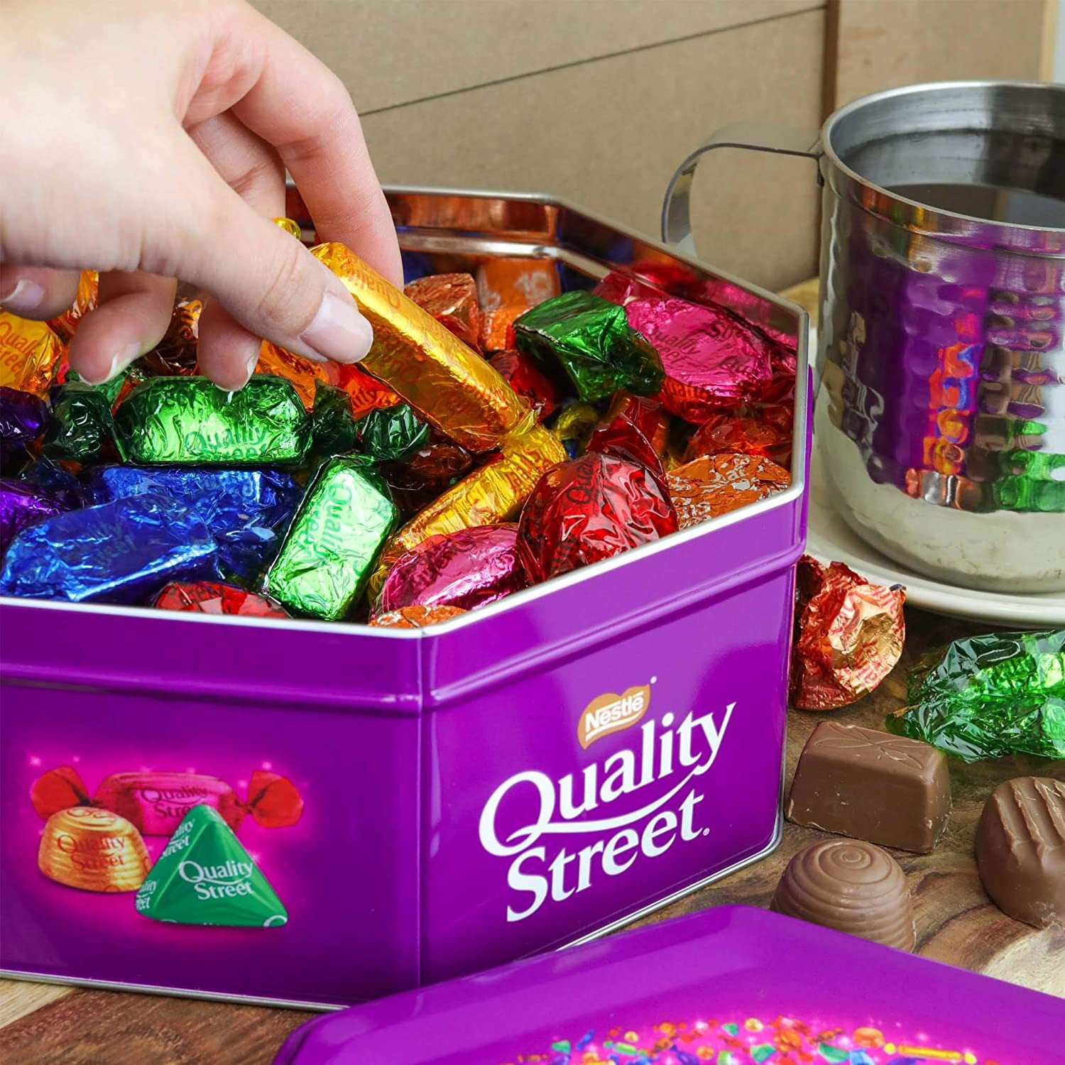 QUALITY STREET CHOCOLATES 900GM TIN