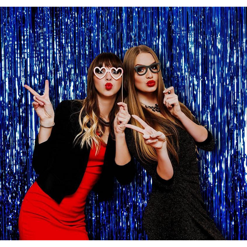 WANNA PARTY 3 ft X 8 ft Metallic Tinsel Foil Fringe Curtains for Party ,Photo Backdrop Wedding Dcor(Blue,1 pack)