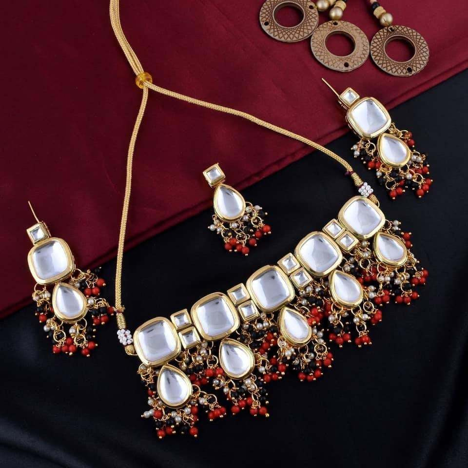 Kundan Choker Set with Earring and maangtika Indian Jewellery