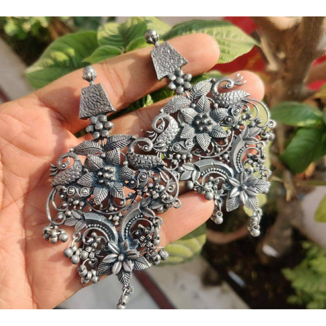 Long oxidized earrings discount