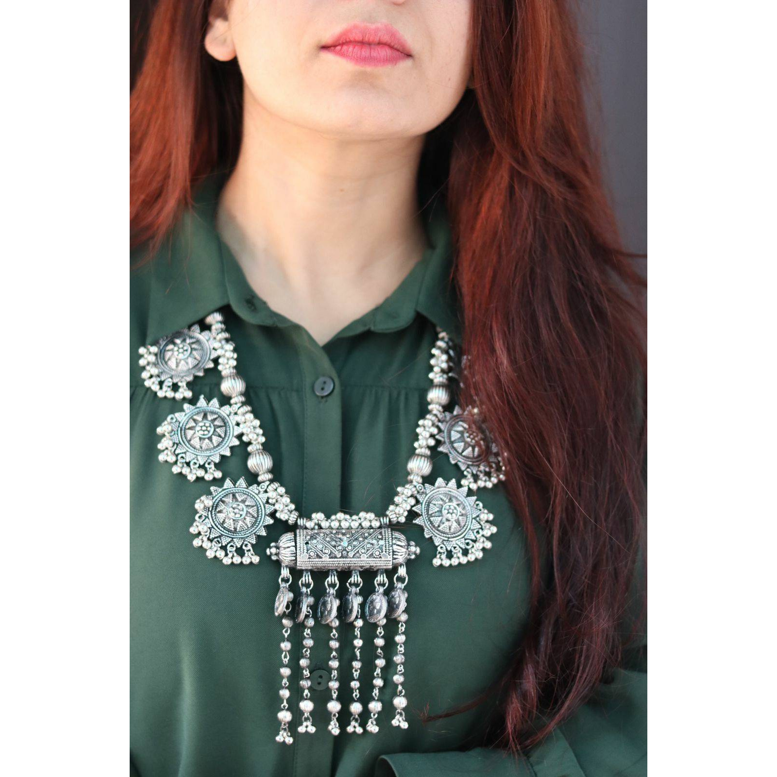 This beautiful set of 5 has a big long Haram necklace, pair of jhumka earrings, a ring,Bracelet , and a nose pin.Grab this beautiful set with any of the ethnic/ Indo western outfit and look unique in the crowdPremium quality setJewelry Care GuideEach piece of our jewelry is handcrafted and therefore delicate. Please take care of your jewelry so you can enjoy them for a long time. These jewelry are made of German silver, Cotton beads, shells, Chemical beads, and onyx beads.* Perfume, deodorant